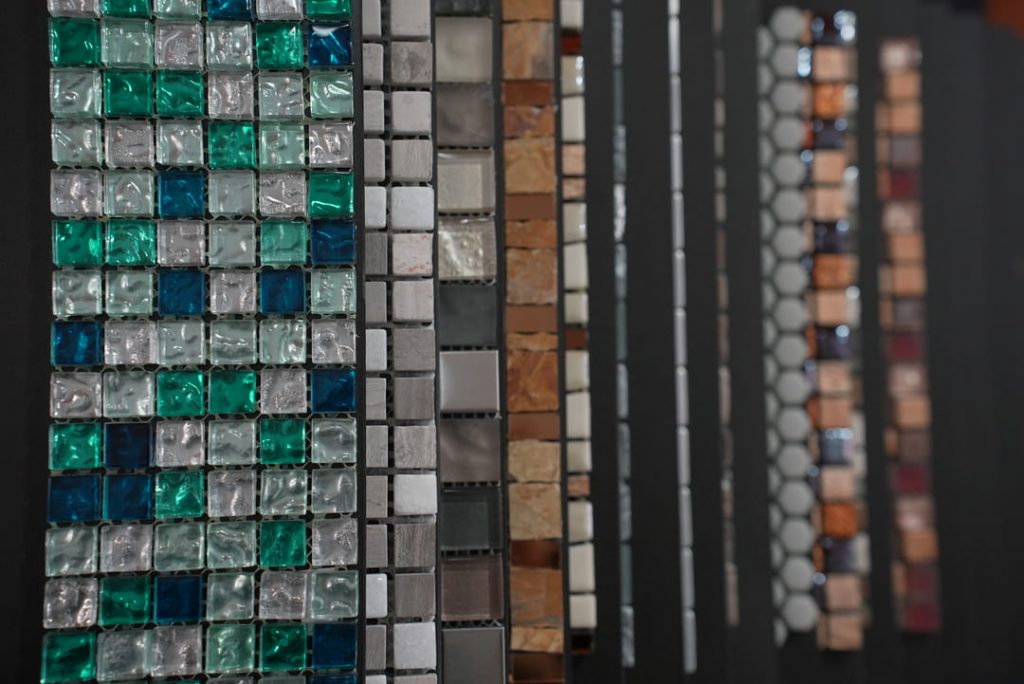 Esposizione mosaici rivestimenti Showroom Di Muzio Edilizia